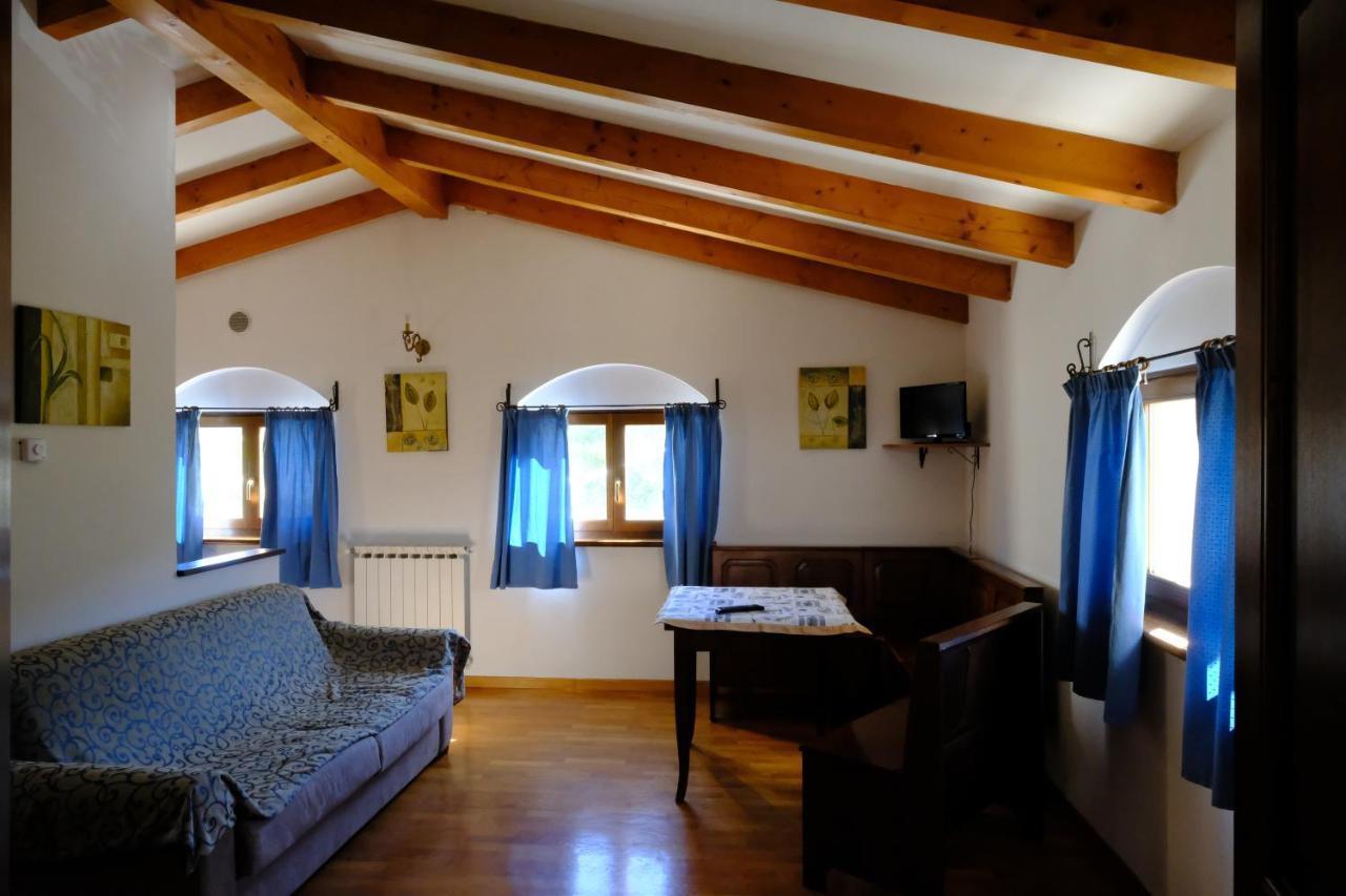 Casa Vacanze Campo D'Arco نوسيرا أومبرا المظهر الخارجي الصورة